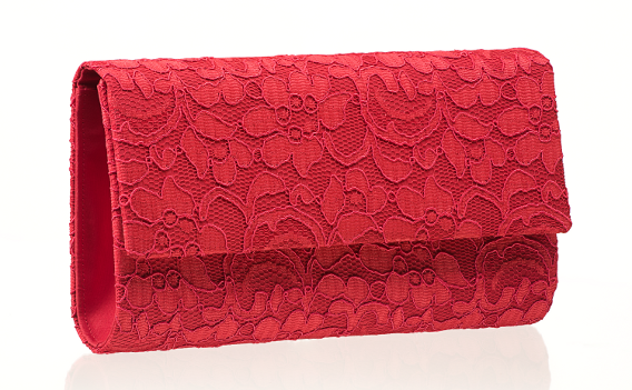 Kuverttasche aus roter Spitze